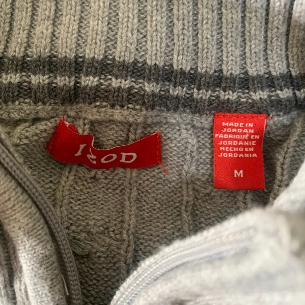 IZOD MEN'S GRAY 1/4‎ ZIP CABLE KNIT SWEATER SIZE MEDIUM-EUC